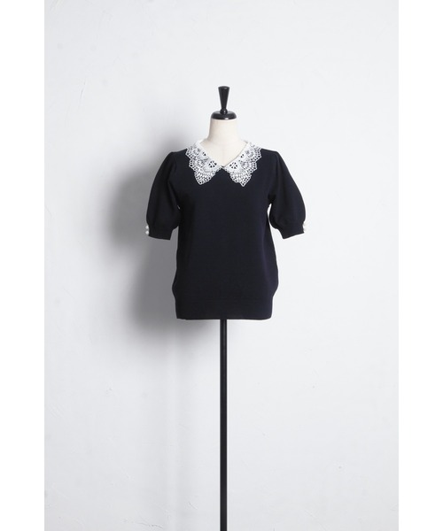tocco closet(トッコ クローゼット)の「【ZOZO限定】接触冷感ビジュー×パールレース襟サマーニットトップス(ニット/セーター・レディース・ネイビー/ラベンダー/ブラック/オフホワイト・M)」の5枚目の写真