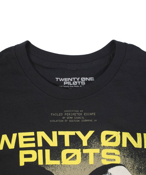 INNOCENT(イノセント)の「【GMerch/ジーマーチ】Twenty One Pilots BACK2BACK BLACK T-SHIRTS 20TOP011(Tシャツ/カットソー・メンズ・ブラック・LARGE/XX-LARGE/X-LARGE)」の4枚目の写真