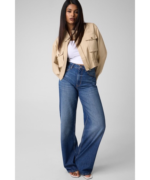 JULIANE Cargo Jacket ジャケット | GUESS(ゲス) JAPAN 公式オンライン