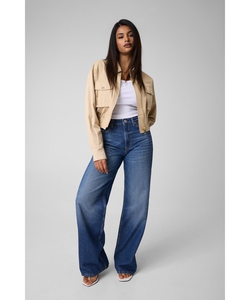 Guess(ゲス)の「JULIANE Cargo Jacket ジャケット(ブルゾン・レディース・ブラック/ベージュ・X-SMALL/SMALL/MEDIUM/LARGE)」の13枚目の写真