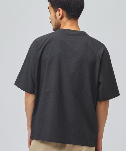 NEW BALANCE(ニューバランス)の「【別注】ニューバランス New Balance シアサッカーTシャツ 限定コラボ(Tシャツ/カットソー・メンズ・ブラック/ベージュ/ネイビー・LL/3L/S/M/L)」の6枚目の写真