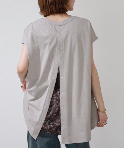 Arinomama(アリノママ)の「Arinomama 200g コーマ糸シルケット天竺 フレンチスリーブ チュニック Tシャツ(Tシャツ/カットソー・レディース・グレイッシュベージュ/ホワイト系・FREE)」の2枚目の写真