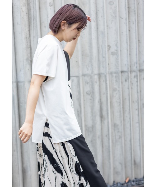 OSMOSIS（オズモーシス）の「プリント切替Tシャツ（Tシャツ/カットソー・レディース・ホワイト/ブラック・ONE SIZE）」の9枚目の写真