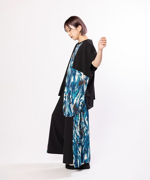 OSMOSIS（オズモーシス）の「プリント切替Tシャツ（Tシャツ/カットソー・レディース・ホワイト/ブラック・ONE SIZE）」の12枚目の写真