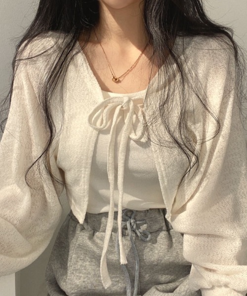 HAILY(ヘイリー)の「ボリュームスリーブクロップド丈ボレロカーディガン/冷房対策UVカット(カーディガン/ボレロ・レディース・グレー/ホワイト/ブラック・FREE)」の7枚目の写真