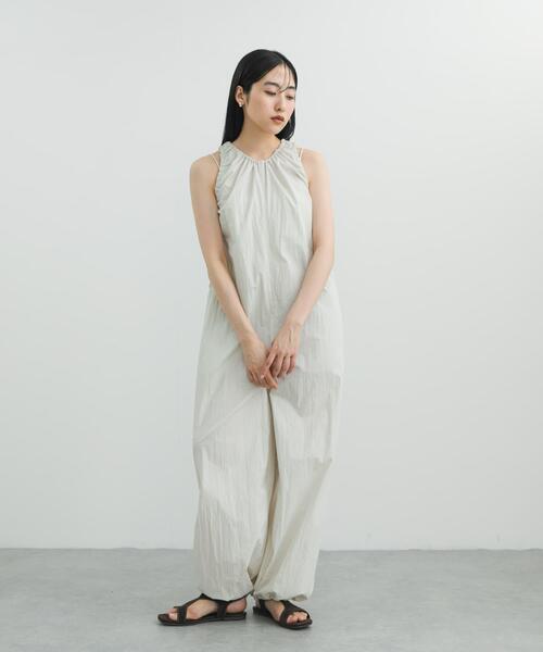 KBF（ケイビーエフ）の「『WEB限定』ギャザーディティールオールインワン（その他パンツ・レディース・ホワイト系その他/ブラック・ONE）」の8枚目の写真