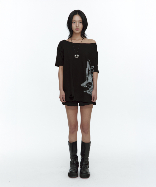 ROUGHNECK(ラフネック)の「Fallen Angel T-Shirt Black(Tシャツ/カットソー・レディース・その他・FREE)」の2枚目の写真