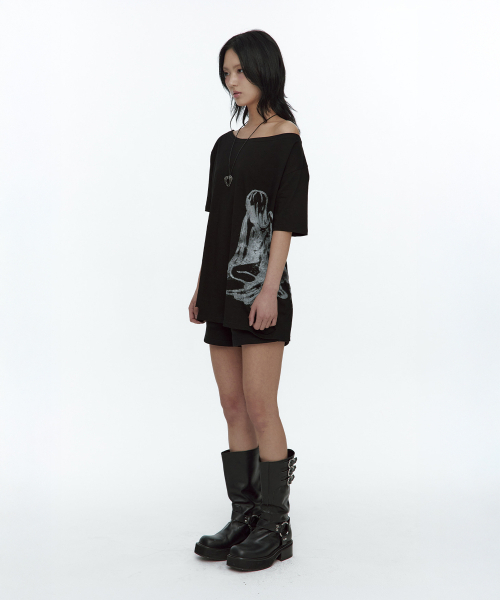 ROUGHNECK(ラフネック)の「Fallen Angel T-Shirt Black(Tシャツ/カットソー・レディース・その他・FREE)」の3枚目の写真