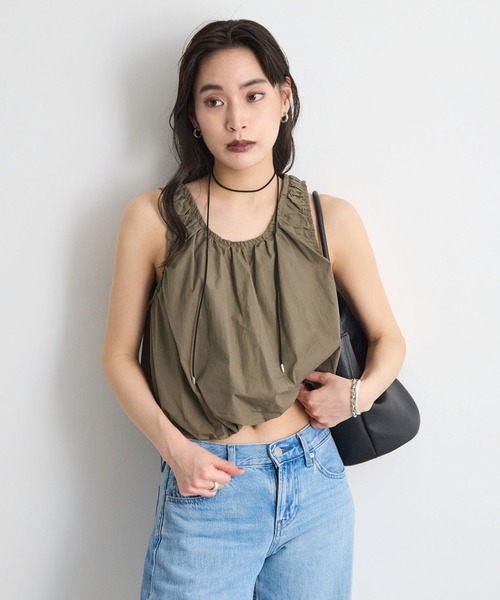 STELLA FISH(ステラフィッシュ)の「ネックギャザーバルーンブラウス / ノースリーブ(シャツ/ブラウス・レディース・ブラック/ホワイト/カーキ・FREE)」の1枚目の写真