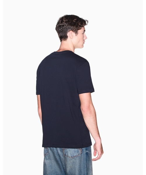 ARMANI EXCHANGE(アルマーニエクスチェンジ)の「【A|X アルマーニ エクスチェンジ】AXロゴ レギュラーフィット 半袖クルーネックTシャツ/REGULAR(Tシャツ/カットソー・メンズ・ダークネイビー/オフホワイト・MEDIUM/LARGE/XX-LARGE/X-SMALL/X-LARGE/SMALL)」の3枚目の写真