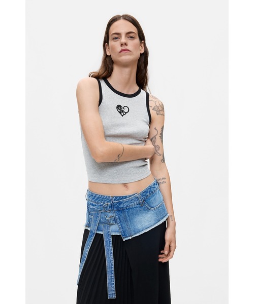 Desigual（デシグアル）の「ハートモチーフ ノースリーブTシャツ【2026-2027年秋冬新作】（Tシャツ/カットソー・レディース・ホワイト/ブラック・XS/S/M/L/XL）」の3枚目の写真