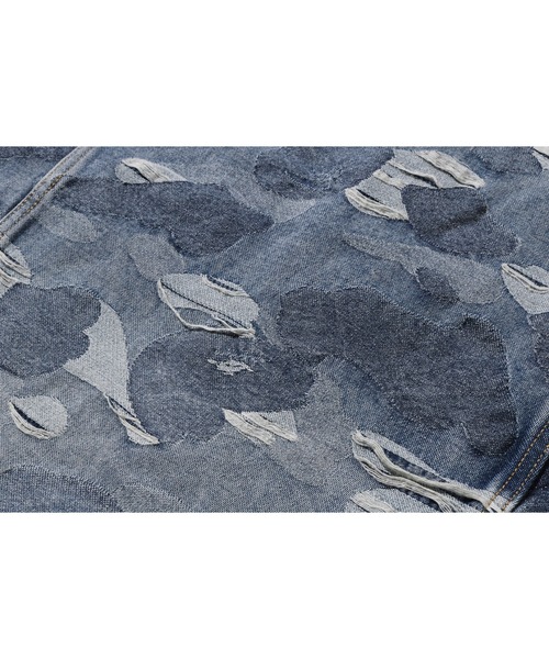 A BATHING APE(アベイシングエイプ)の「SOLID CAMO JACQUARD DENIM TRUCKER JACKET(デニムジャケット・メンズ・ライトインディゴブルー・SMALL/XX-LARGE/X-LARGE/MEDIUM/LARGE)」の3枚目の写真