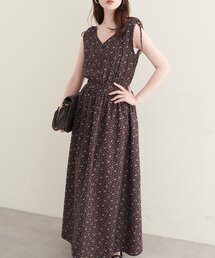 ドロストデザインVネックワンピース