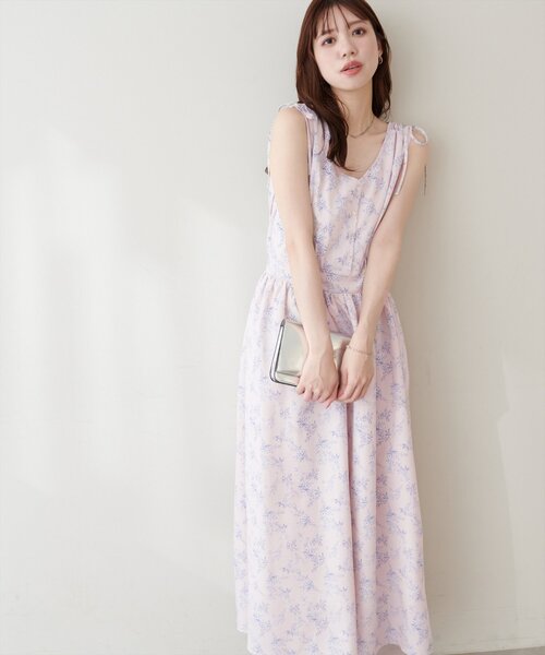 natural couture(ナチュラルクチュール)の「ドロストデザインVネックワンピース(ワンピース・レディース・ブラック/ブラウン/ピンク・FREE)」の1枚目の写真