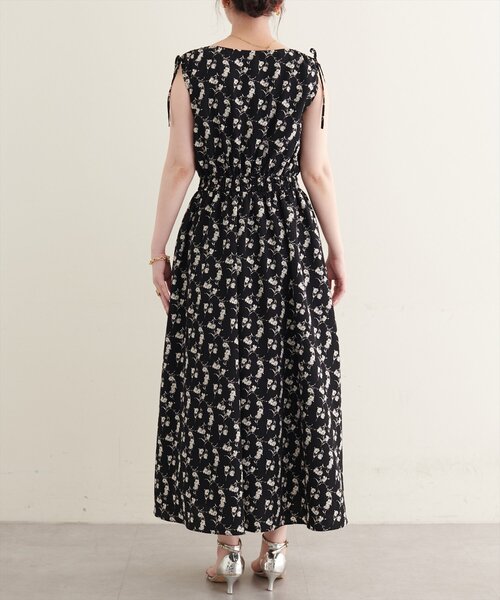 natural couture(ナチュラルクチュール)の「ドロストデザインVネックワンピース(ワンピース・レディース・ブラック/ブラウン/ピンク・FREE)」の10枚目の写真