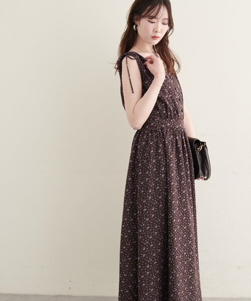 natural couture(ナチュラルクチュール)の「ドロストデザインVネックワンピース(ワンピース・レディース・ブラック/ブラウン/ピンク・FREE)」の17枚目の写真