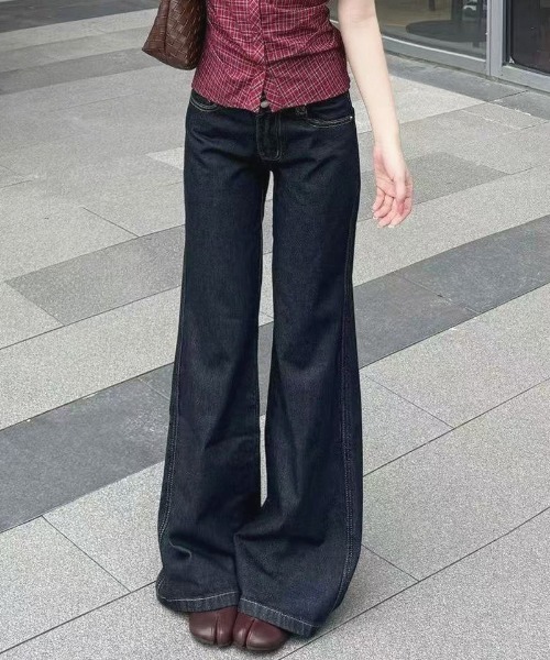 Sibra(シブラ)の「ローライズジャガードワイドデニムパンツ(デニムパンツ・レディース・ネイビー/ホワイト・M/L/S)」の11枚目の写真