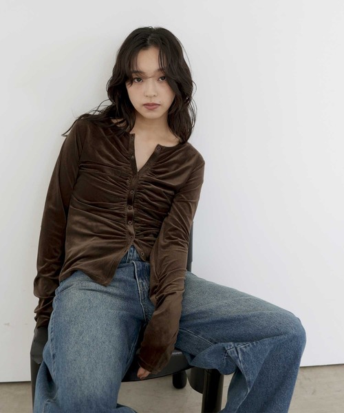  hellam（へラム）の「ベロアフロントギャザートップス（Tシャツ/カットソー・レディース・ブラウン/イエロー/ブラック・FREE）」の6枚目の写真