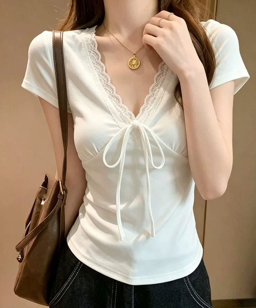 Girly Doll（ガーリードール）の「Vネックリボン付きカットソー（Tシャツ/カットソー・レディース・ブラック/ホワイト・L/M）」の3枚目の写真