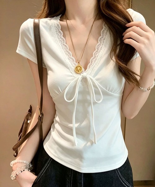 Girly Doll（ガーリードール）の「Vネックリボン付きカットソー（Tシャツ/カットソー・レディース・ブラック/ホワイト・L/M）」の4枚目の写真