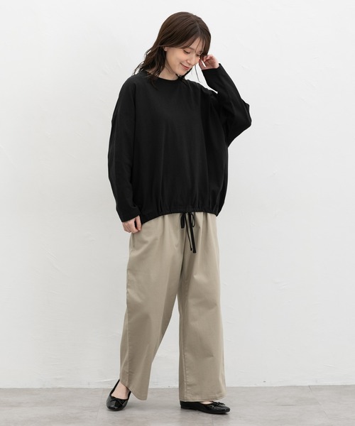 Honeys(ハニーズ)の「裾ドロストゆるTシャツ(Tシャツ/カットソー・レディース・ブラック/グレイッシュベージュ/ダークブルー/キャメル/ブラウン・F)」の7枚目の写真