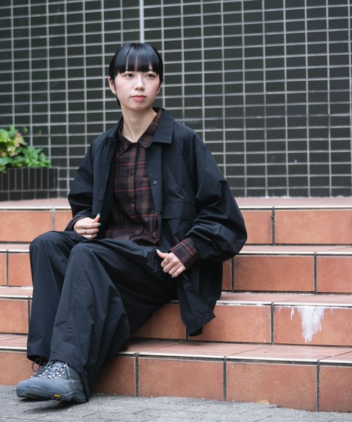 EKAL(エカル)の「MoLightフィールドジャケット(その他アウター・レディース・ブラック/グリーン・ONE)」の4枚目の写真