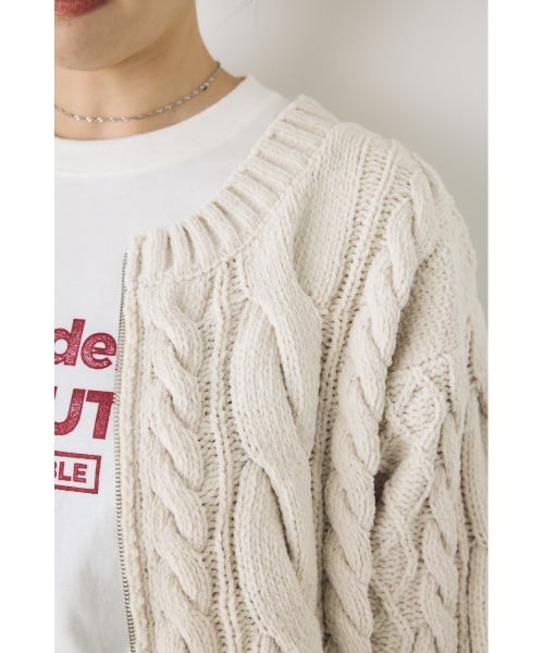 AZUL by moussy(アズールバイマウジー)の「大人気定番!【ぬくもち】ダブルジップシェニールニットカーディガン 秋服 冬服 長袖 ケーブルニット ニットトップス フルジップカーデ(カーディガン/ボレロ・レディース・ブラック/レッド/チャコールグレー/アイボリー・FREE)」の22枚目の写真