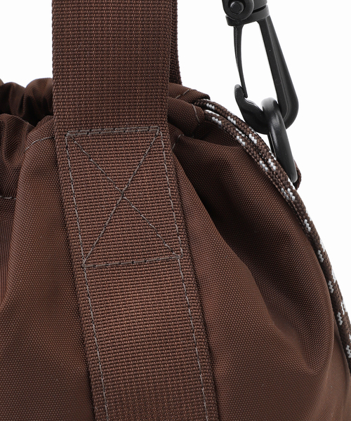 Drifter(ドリフター)の「《追加3》DRIFTER/ドリフター HANDLE BUCKET TOTE(ショルダーバッグ・レディース・ブラック/チャコールグレー/チョコ・FREE)」の4枚目の写真