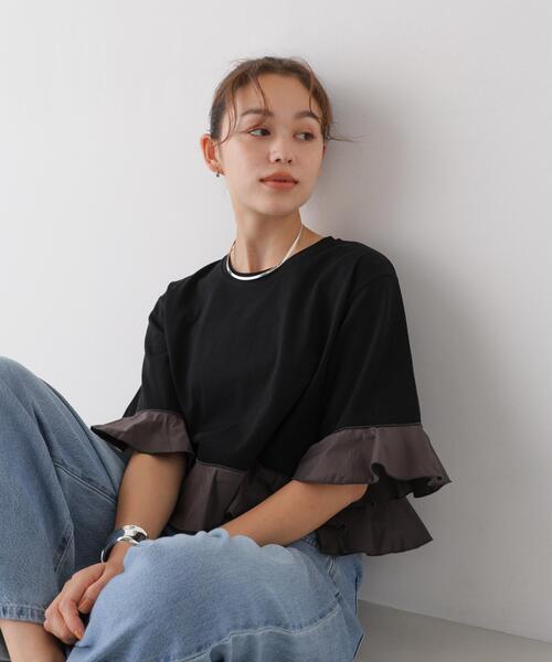 NANO universe(ナノユニバース)の「異素材フリルコンビペプラムカットトップス(Tシャツ/カットソー・レディース・ブラック/ライトベージュ/ダークベージュ・FREE)」の4枚目の写真