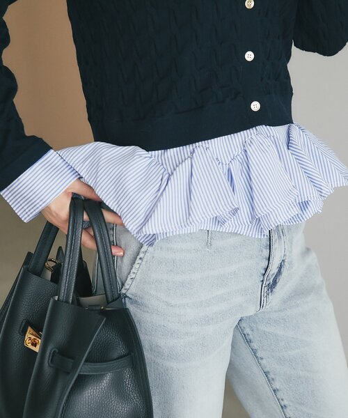 La boutique BonBon(ラブティックボンボン)の「シャツランダムペプラムケーブルカーディガン(ニット/セーター・レディース・ネイビー/ブラウン/グレー・FREE)」の5枚目の写真