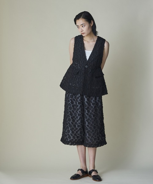 mintdesigns（ミントデザインズ）の「Floral Jacquard Vest（ベスト・レディース・ブラック/ホワイト・ONESIZE）」の7枚目の写真