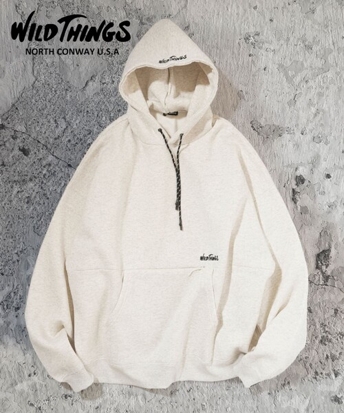 wild rose hips(ワイルドローズヒップス)の「WILD THINGS/ワイルドシングス 限定展開 別注 ワンポイントロゴ パーカー / スウェット(スウェット・メンズ・ブラック/グレイッシュベージュ/スミクロ/アッシュグレー・MEDIUM/SMALL/LARGE)」の9枚目の写真
