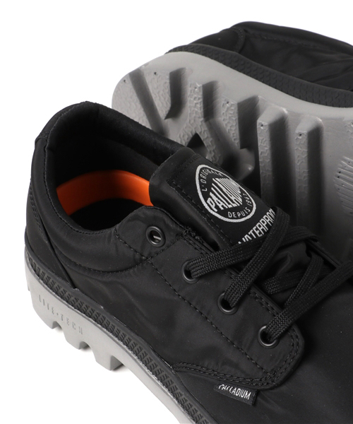 PALLADIUM(パラディウム)の「【レイン】PALLADIUM/パラディウム Pampa Oxford Paddle Lite WP/パンパオックスフォード パドルライト WP(レインシューズ・メンズ・ブラック×グレー/ピンク/ブラック×ブラック/レッド/ブラック×ホワイト/ネイビー/カーキ/ホワイト×ホワイト/ライトカーキ・29.0cm/26.5cm/28.0cm/26.0cm/22.5cm/23.0cm/25.0cm/27.0cm/24.5cm/24.0cm/25.5cm/27.5cm/23.5cm)」の16枚目の写真