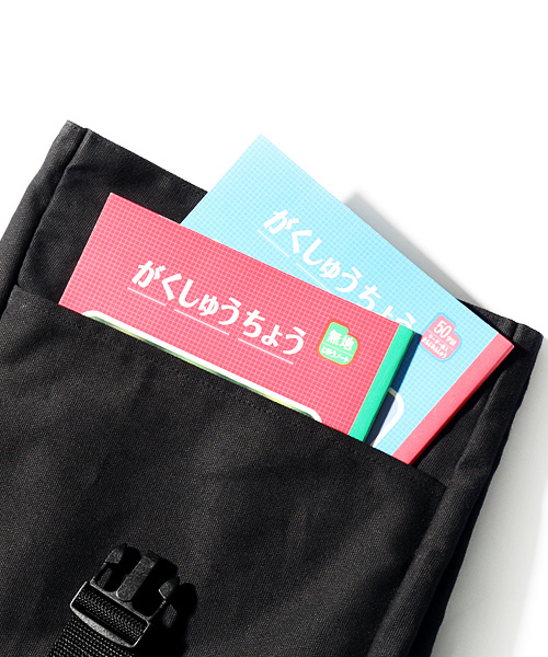 devirock（デビロック）の「ベルトバックルスクエアリュックサック（バックパック/リュック・キッズ・ブラック/カーキ/レッド/ピンク/ブルー/ネイビー/カモフラージュ・ONE SIZE）」の14枚目の写真