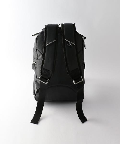 marimekko(マリメッコ)の「<marimekko>BUDDY DAYPACK/リュック(バックパック/リュック・レディース・ブラック/ダークグレー・FREE)」の4枚目の写真