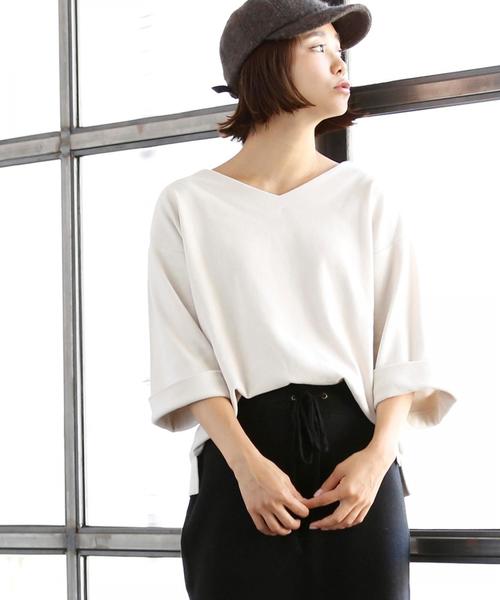 coen(コーエン)の「STフライスVネックカットソー(ブラック ⇒ WEB限定カラー)(その他トップス・レディース・アイボリー/ワイン/ブラック/ネイビー・FREE)」の2枚目の写真