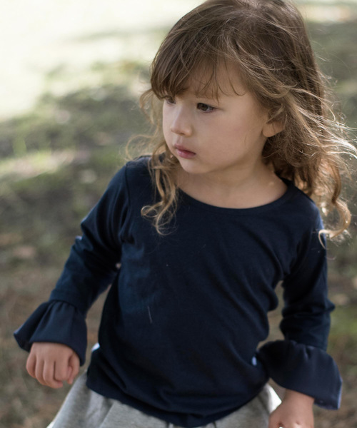 Catherine Cottage(キャサリンコテージ)の「袖口チュールフリル長袖カットソー(Tシャツ/カットソー・キッズ・ベージュ/ピンク/ネイビー・120/140/110/130)」の2枚目の写真