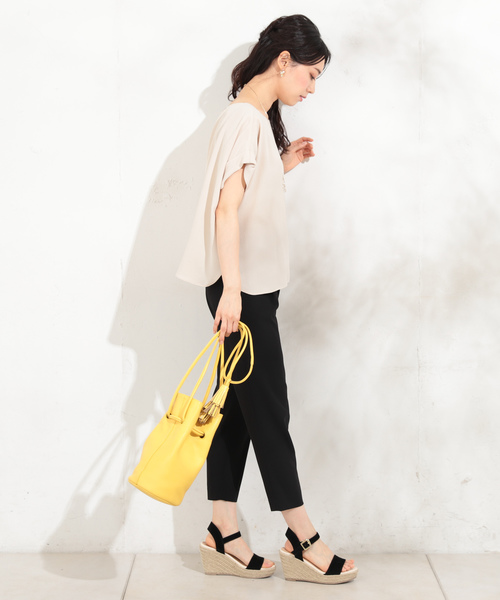 un dix cors（アンディコール）の「【5色展開】ドライタッチテーパードパンツ（その他パンツ・レディース・ライトグレー/ブラック/ブラウン/ベージュ/ネイビー・SMALL/MEDIUM）」の16枚目の写真