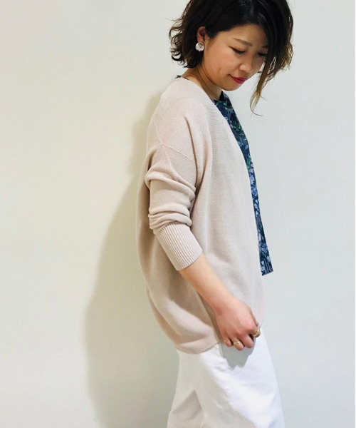 RIVE DROITE（リヴドロワ）の「ホールガーメント背抜けカーディガン（ニット/セーター・レディース・マスタード/ピンクベージュ/ネイビー/ホワイト・FREE）」の4枚目の写真