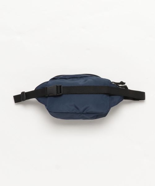 FREDRIK PACKERS（フレドリックパッカーズ）の「【FREDRIK PACKERS/フレドリックパッカーズ】420 DIVISION HIP（ショルダーバッグ・レディース・ブラック/ネイビー/タン・FREE）」の5枚目の写真