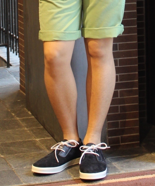 JOURNAL STANDARD（ジャーナルスタンダード）の「【2013 SUMMER CATALOGUE 掲載アイテム】JOURNAL STANDARD MADE IN PORTUGAL: 2アイレットスウェードシューズ #（スニーカー・メンズ・ネイビー/ウッド/イエロー系その他/ブルー系その他/アイボリー・41/43/42）」の4枚目の写真