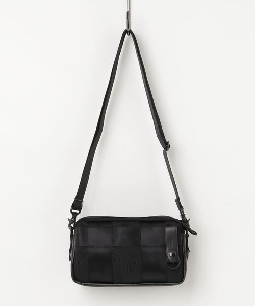 PORTER(ポーター)の「【PORTER】HEAT SHOULDER BAG(ショルダーバッグ・メンズ・ブラック・FREE)」の2枚目の写真