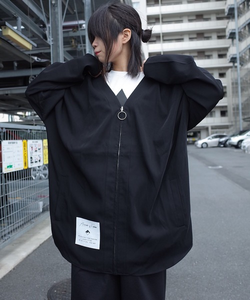 rovtski(ロフトスキー)の「rovtski【ビッグシルエット】2018 AUTUMN POLY FULL ZIP V NECK F(カーディガン/ボレロ・レディース・ブラック/ネイビー/ワイン・FREE)」の4枚目の写真