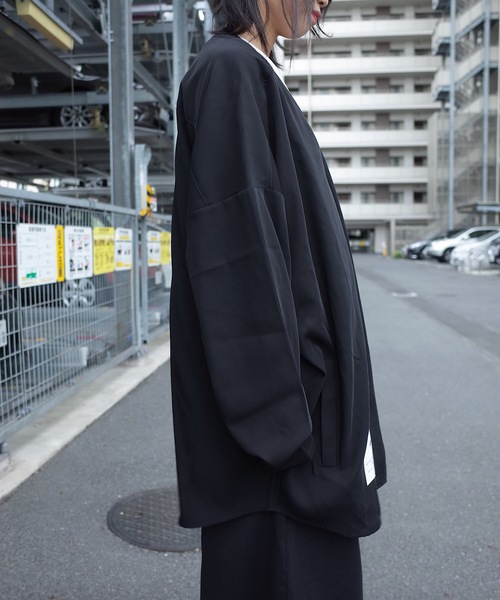 rovtski(ロフトスキー)の「rovtski【ビッグシルエット】2018 AUTUMN POLY FULL ZIP V NECK F(カーディガン/ボレロ・レディース・ブラック/ネイビー/ワイン・FREE)」の8枚目の写真