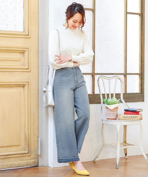 KOBE LETTUCE（コウベレタス）の「バックウエストゴムベーシックデニムワイドパンツ（デニムパンツ・レディース・ライトブルー/ブルー・FREE）」の9枚目の写真