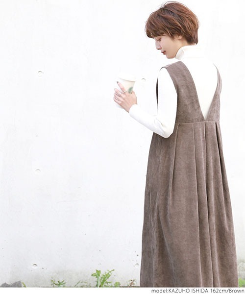 coca（coca）（コカ）の「【前後2way】コーデュロイタックジャンパースカート（ワンピース・レディース・ブラウン・ONE SIZE）」の4枚目の写真
