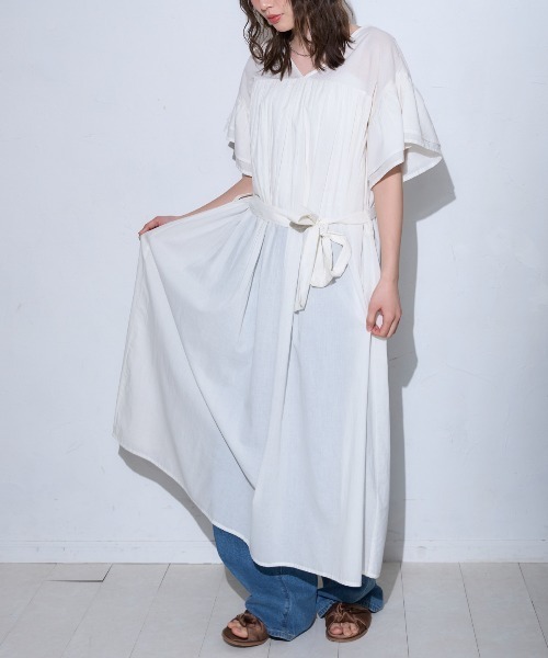 TRIANGLE PALETTE（トライアングルパレット）の「ベルト付きフレアワンピース/インド綿,インドコットン,コットン100%,綿100%（ワンピース・レディース・テラコッタ/ブラック/パープル/オフホワイト・FREE）」の11枚目の写真