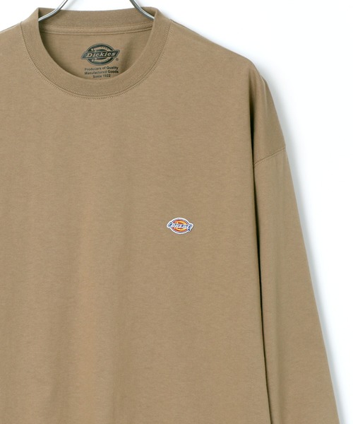 Dickies(ディッキーズ)の「Dickies/ディッキーズ ビッグシルエット ワンポイント ミニロゴワッペン ロングスリーブTシャツ(Tシャツ/カットソー・メンズ・ホワイト/ブラック/ダークグリーン/ベージュ/ネイビー/ブラウン/サックスブルー/グリーン・M/L/XL)」の5枚目の写真
