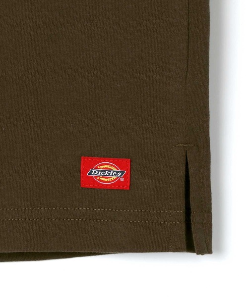 Dickies(ディッキーズ)の「Dickies/ディッキーズ ビッグシルエット ワンポイント ミニロゴワッペン ロングスリーブTシャツ(Tシャツ/カットソー・メンズ・ホワイト/ブラック/ダークグリーン/ベージュ/ネイビー/ブラウン/サックスブルー/グリーン・M/L/XL)」の18枚目の写真