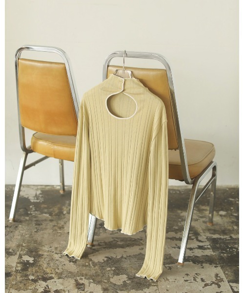 TODAYFUL（トゥデイフル）の「パイピングリブトップス（Tシャツ/カットソー・レディース・グリーン系その他/ネイビー・FREE）」の8枚目の写真